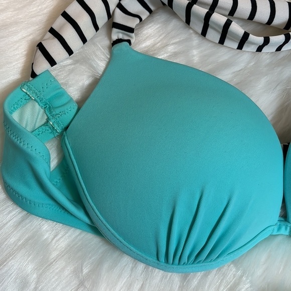 VICTORIA’S Secret Bikini Top - Picture 2 of 6